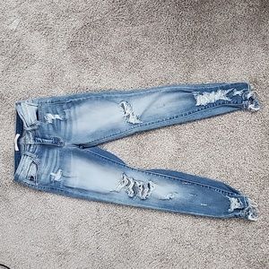 Kancan womens size 26 skinny blue jeans.